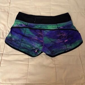 Lululemon Speed Shorts, EUC 6